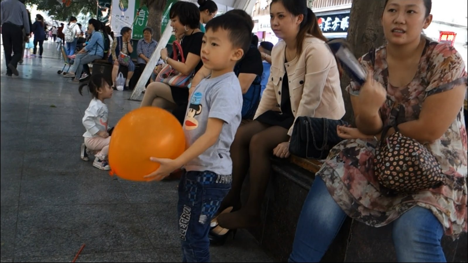 streetsnapshoep[00 01 00][20181210 204809 4]